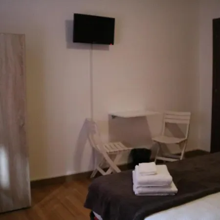 Mameli Ospedale Borgo Trento 400 M Affittacamere *